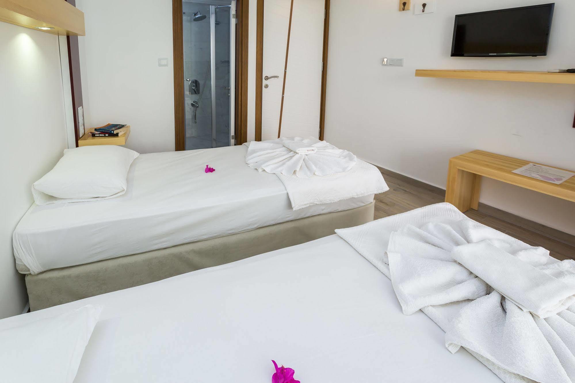 Defne Hotel Kaş Esterno foto